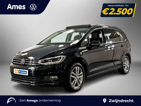 Volkswagen Touran 1.5 TSI 150pk Highline 7p Panoramaschuif-kanteldak | 17inch |  Voorstoelen verwarm