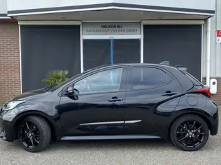 Toyota Yaris 1.5 Hybrid Executive Stoelverw / Carplay / Leer