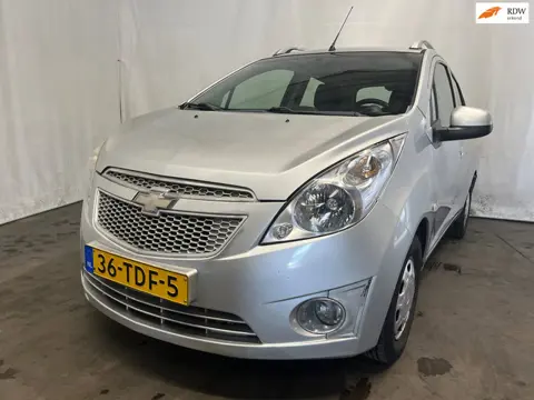Chevrolet Spark 1.0 16V LT+ Bi-Fuel - Schade