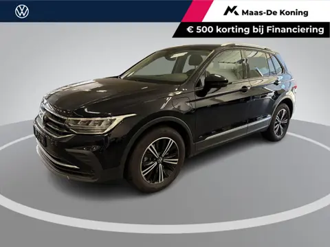 Volkswagen Tiguan 1.4 TSI 245pk DSG eHybrid Life Business · Camera · P-Sensoren · Wegklapbare Trekha