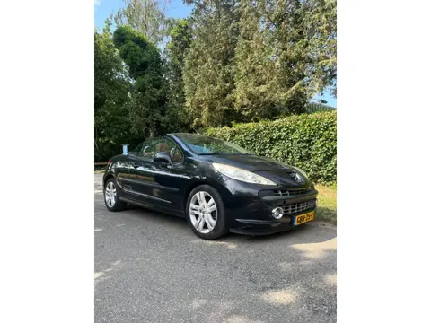 Peugeot 207 CC 1.6 VTi Féline * Automaat / Leder / Cabriolet *