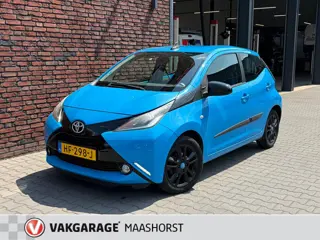 Toyota Aygo 1.0 VVT-i x-cite AchteruitrijCam./Navigatie/LED/Airco/Cruise/Bluetooth