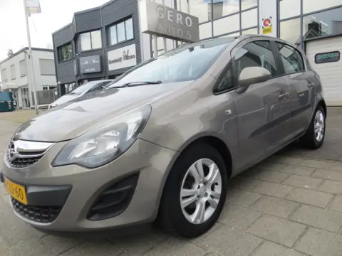 Opel Corsa 1.4-16V Berlin 5 deurs nl-auto airco (bj 2013)