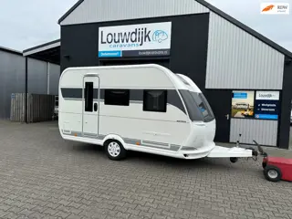 HOBBY On Tour 390 SF ’26 (Vastbed, Treinzit)