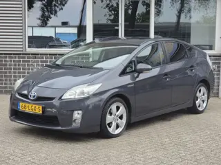 Toyota Prius 1.8 Aspiration Head-up Navi Pdc 1 Ste Eigenaar Apk 08-2027