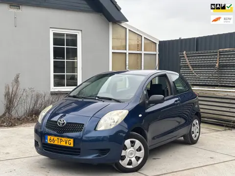 Toyota Yaris 1.3 VVTi Terra | Nieuwe APK | El. Ramen | NAP | Rijdt en schakelt goed!