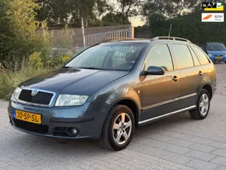 Skoda Fabia Combi 1.4-16V Elegance Koopje Airco Trekhaak