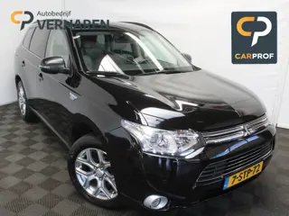 Mitsubishi Outlander 2.0 PHEV Instyle NAVI | LMV18 | CLIMATE | STOELVERW | TRHAAK | XENON | CAMERA |