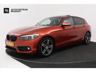 BMW 1-serie 118i Executive Automaat (GROOT-NAVIGATIE, LED, PANORAMADAK, CAMERA, SPORTSTOELEN, GROOTL