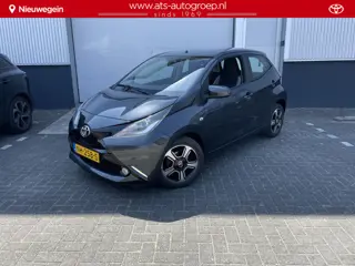 Toyota Aygo 1.0 VVT-i x-play | Automaat