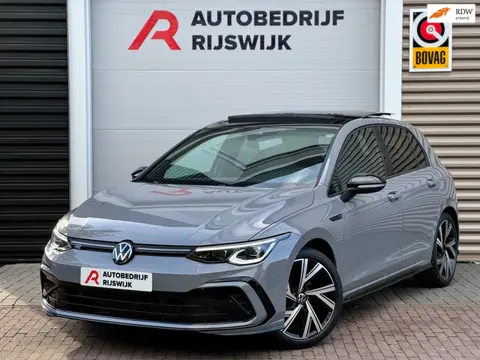 Volkswagen Golf Variant 1.5 eTSI R-Line Pano/H&K/Camera