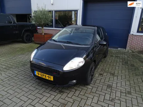 Fiat Grande Punto 1.4-16V Ed. Cool