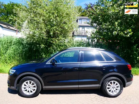 Audi Q3 2.0 TFSI Quattro 211pk Automaat Clima Navi PDC Xenon