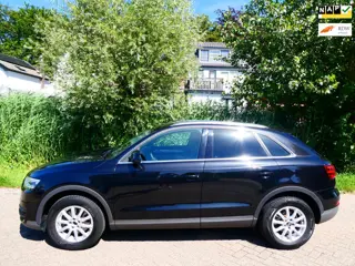 Audi Q3 2.0 TFSI Quattro 211pk Automaat Clima Navi PDC Xenon