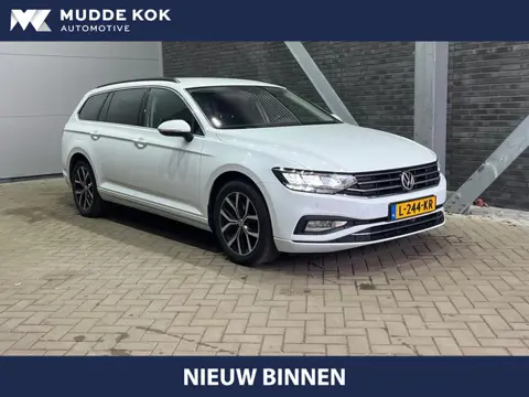 Volkswagen Passat Variant 1.6 TDI Comfort Business | Automaat | ACC | Trekhaak | Camera | Stoelverwa