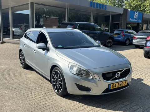 Volvo V60 2.0 T5 Ocean Race Driver Support Xenon Stoelverwarming