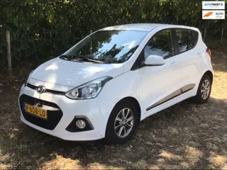 Hyundai I10 1.0i i-Motion met airco/cruise, zeer mooie staat