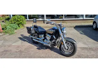Yamaha XVS 1100 A Drag Star 6600 miles (bj 2006)