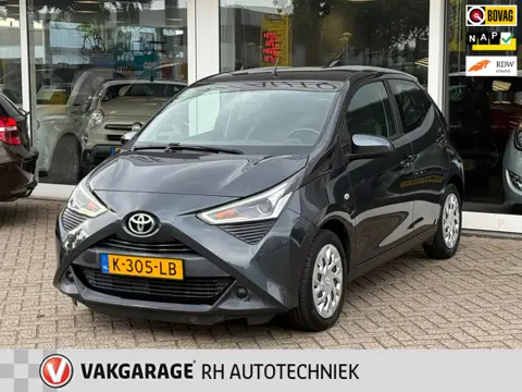 Toyota Aygo 1.0 VVT-i x-play Automaat, NAP, 1e eignr