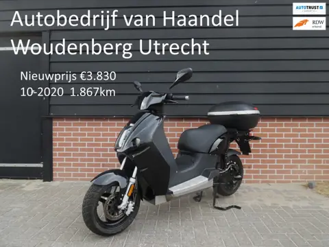 E-Max Bromscooter V120LD+ 10-2020 18.67km grote actieradius