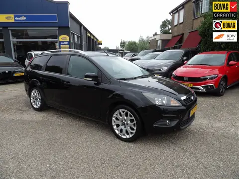 Ford Focus Wagon 1.6 Trend / Trekhaak / incl extra set winterbanden