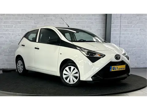 Toyota Aygo 1.0 VVT-i x-fun / Airco / Cruise (bj 2020)