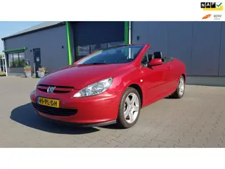 Peugeot 307 CC 2.0-16V Sport in nette staat Goed onderhouden Cabrio elec. inklapbaar Airco Centr.ver
