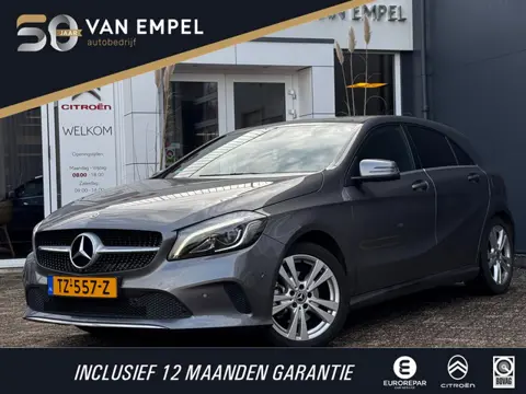 Mercedes-Benz A-klasse 200 Business Solution | Camera | Trekhaak | Stoelverwarming | Navigatie | PDC