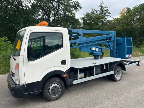 Nissan F241 Cabstar 2015 euro 5 CMC tbj135 2414 uur ! hoogwerker
