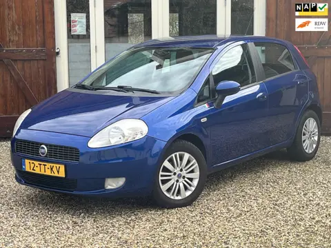 Fiat Grande Punto 1.4 Dynamic met nieuwe APK