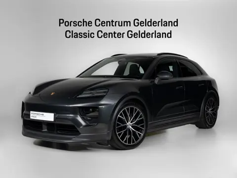 Porsche Macan 4