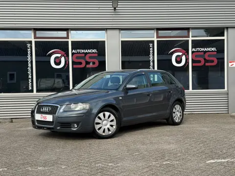 Audi A3 Sportback 1.6 Attraction Pro Line Business | AIRCO TREKHAAK CRUISECONTROL LMV |