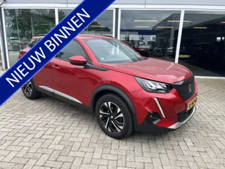 Peugeot 2008 1.2 PureTech Blue Lease Allure Automaat / Camera / Virtual Display / Camera / 17" LMV