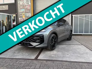 Volkswagen T-Roc 1.5 eTsi R-Line First Edition | Nieuw model | 360 | CarPlay |Pano