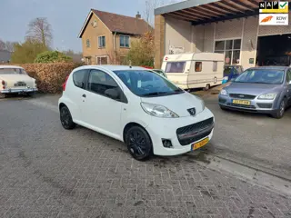 Peugeot 107 1.0-12V XR