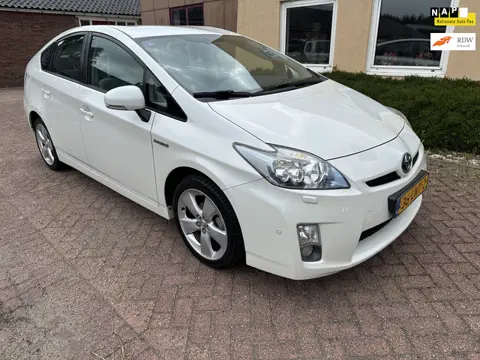 Toyota Prius 1.8 Dynamic NAVI CAMERA/LEER/NAP/SCHADEVRIJ