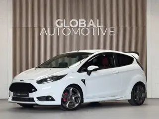 Ford Fiesta 1.6 ST2 - Navi - Climate - PDC