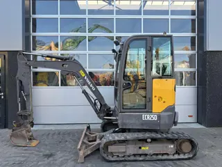 Volvo ECR25D (bj 2017)