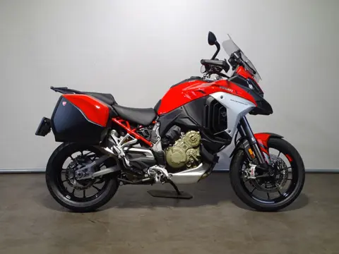 Ducati MULTISTRADA V4 S TRAVEL &amp; RADAR (bj 2023)