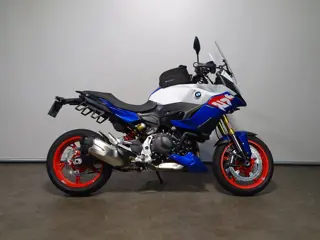 BMW F 900 XR (bj 2025)