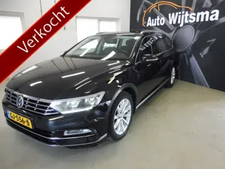 Volkswagen Passat Variant 2.0 TDI Business Edition R line Trekhaak | Alcantara | Digidash | Sportsto