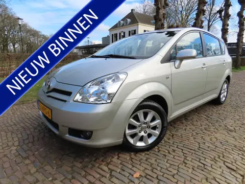 Toyota Verso 1.8 VVT-i Terra 7p. Automaat Ecc Cruisecontrol Achteruitrijcamera LM Velgen Trekhaak