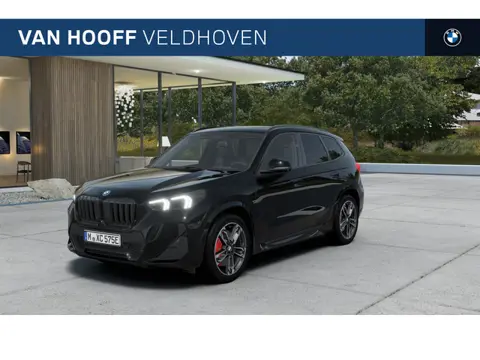 BMW X1 xDrive25e M Sport Automaat / Panoramadak / Trekhaak  / Sportstoelen / Parking Assistant Plus 