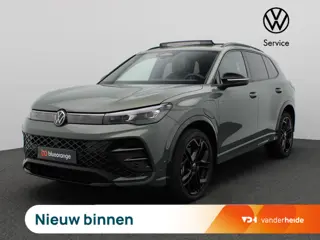 Volkswagen Tiguan 1.5 eHybrid R-Line Edition 272PK DSG Pano-Schuifdak, Black Style, Trekhaak, 20" LM
