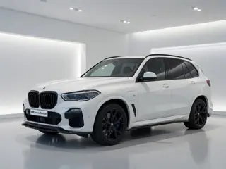 BMW X5 xDrive45e M-Sport | 21" | Panorama | Harman Kardon | Trekhaak | Soft Close | Driving Assistan