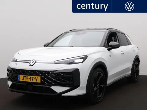 Volkswagen T-Roc R-Line First Edition 1.5 eTSI 150 PK Navigatie - 20 Inch - Trekhaak - Head-up displ