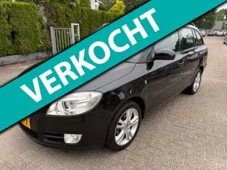 Skoda Fabia Combi 1.6-16V AUT. Sport AIRCO CRUISE LMV TREKHAAK NAP