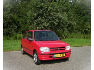 Daihatsu Cuore 1.0-12V RTi . 3 Drs . AUTOMAAT . PDC achterzijde . Elec ramen en spiegels . Centrale 