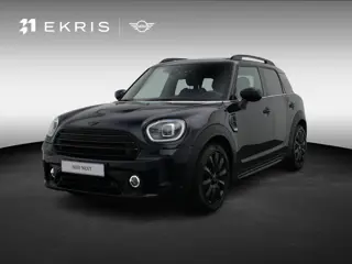 MINI Countryman Cooper Classic + Pano + Leer + Elektrisch Verstelbare Stoel + Active Cruise Control 