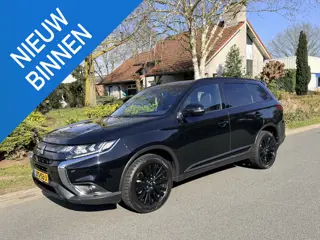 Mitsubishi Outlander 2.0 150PK AWD 7p Black-Edition Automaat•Leder
